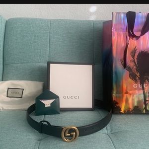 Black Leather Gucci Belt